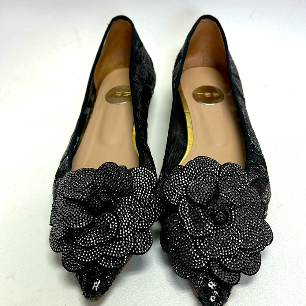 RAS Pointed toe lace and floral Ballet Flat